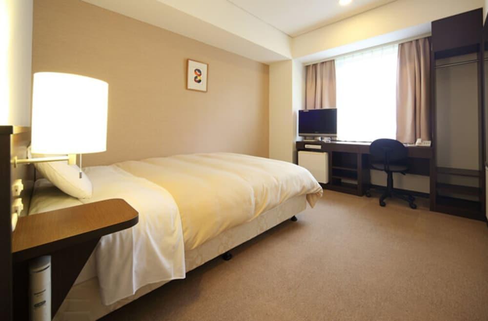 Hotel Park Side Hiroshima Peace Park Екстер'єр фото