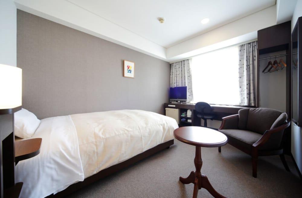 Hotel Park Side Hiroshima Peace Park Екстер'єр фото