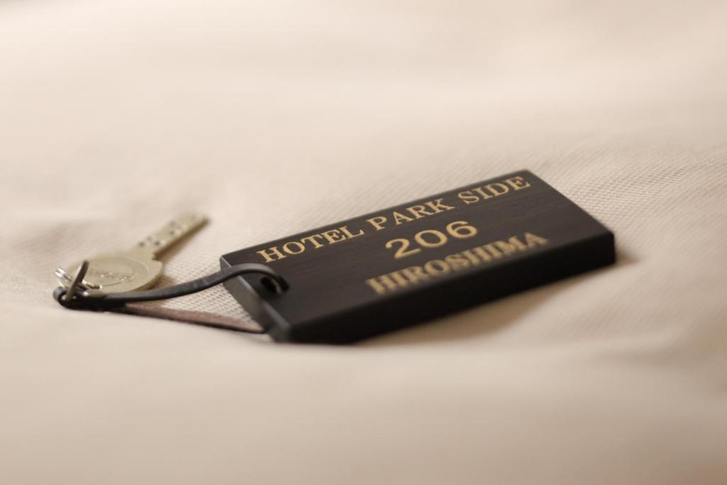 Hotel Park Side Hiroshima Peace Park Екстер'єр фото